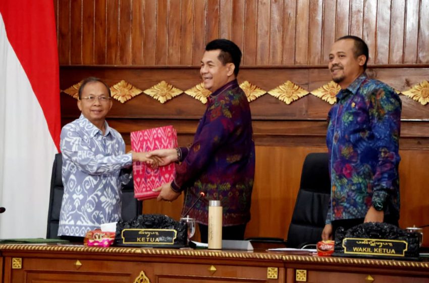  Pandangan Umum Fraksi-Fraksi DPRD Bali, Mayoritas Dukung Tambahan Penyertaan Modal ke BPD Bali