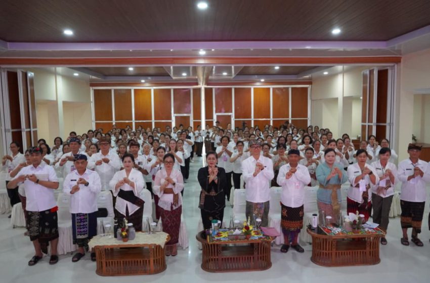  Ny. Putri Koster Tutup Bina Posyandu 2026, Tekankan Kader Jadi Ujung Tombak Layanan Masyarakat