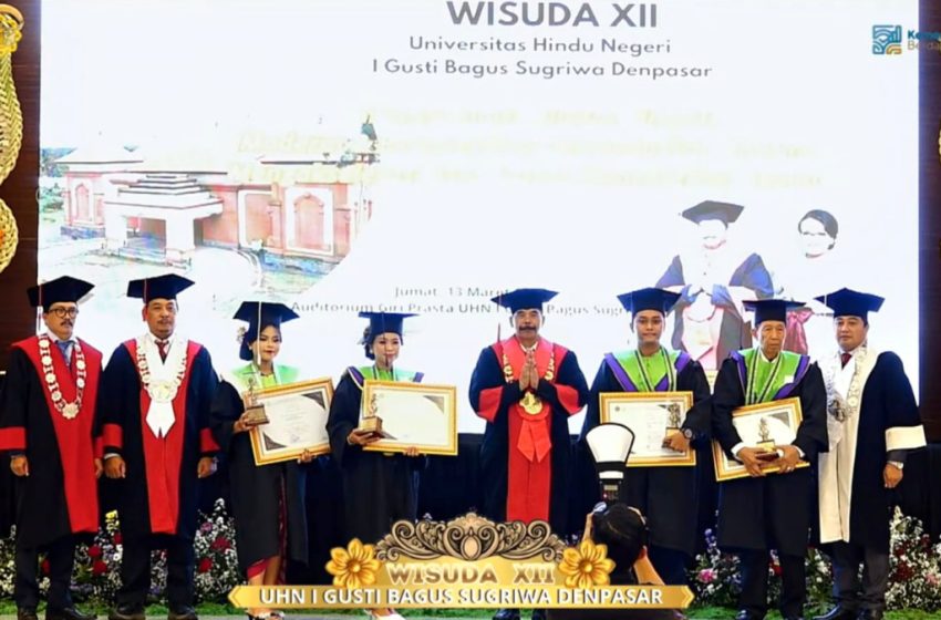  Bersejarah, Pertama Kali Wisuda UHN Sugriwa Dilangsungkan di Auditorium Giri Prasta Kampus Bangli