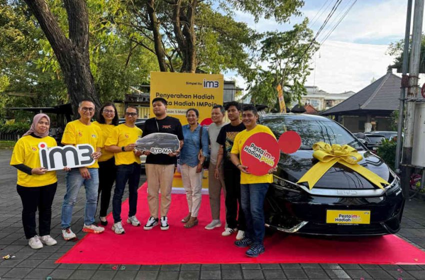  Pelanggan Bali Menang Grand Prize Mobil Listrik BYD M6 dari Program IMPoin IM3 2025