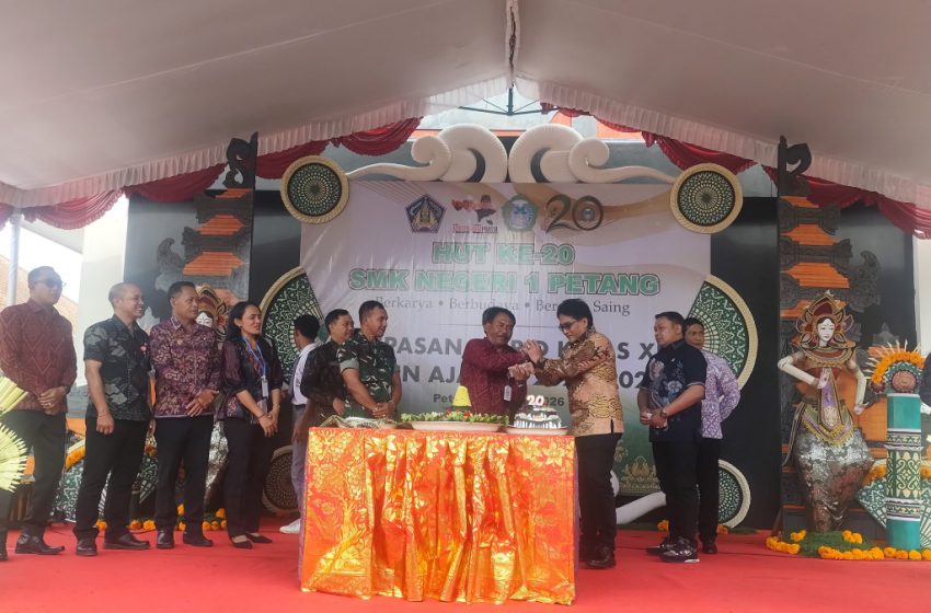  HUT ke-20 SMKN 1 Petang, Wagub Giri Prasta Tekankan Peran Generasi Muda di Sektor Pertanian