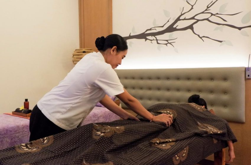  Nikmati Staycation Santai dengan Balinese Massage Eksklusif di FOX Jimbaran Beach Bali