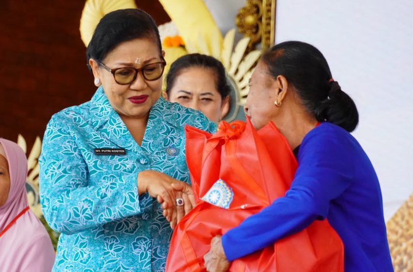  Pasar Rakyat TP PKK Bali di Jembrana, Putri Koster Dorong UMKM dan Berbagi dengan Warga